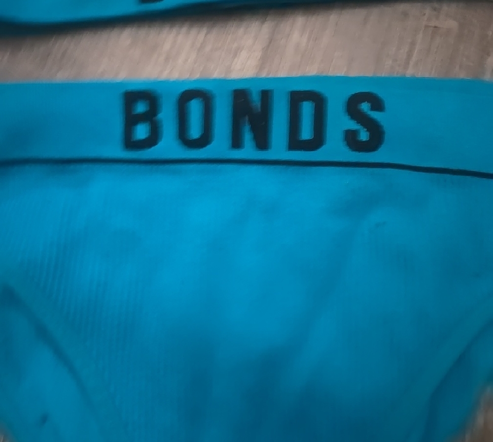 Bonds Blue Intimates Set - Picture 4 of 6